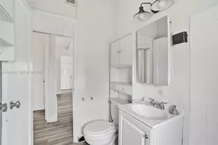 2111 York St, Opa-Locka, FL 33054 - Photo 23