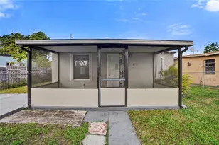 2111 York St, Opa-Locka, FL 33054 - Photo 11