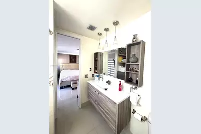 11163 NW 7th St #204-19, Miami, FL 33172 - Photo 47