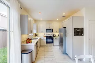 1040 SE 24th Ave, Homestead, FL 33035 - Photo 11