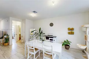 1040 SE 24th Ave, Homestead, FL 33035 - Photo 9