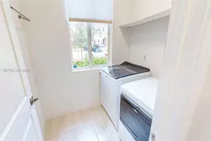 1040 SE 24th Ave, Homestead, FL 33035 - Photo 15