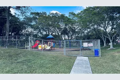 2326 S Cypress Bend Dr #221, Pompano Beach, FL 33069 - Photo 33