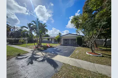 221 SW 53rd Ave, Plantation, FL 33317 - Photo 43