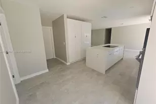 221 SW 53rd Ave, Plantation, FL 33317 - Photo 17