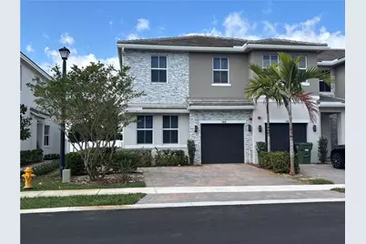 146 SW 170th Ave #146, Pembroke Pines, FL 33027 - Photo 1