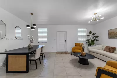 514 NE 12th St, Florida City, FL 33034 - Photo 5