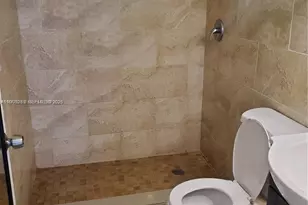 701 Columbus Pkwy, Hollywood, FL 33021 - Photo 7