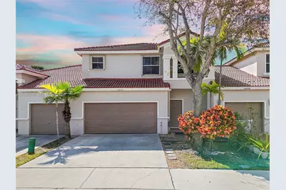 13212 NW 8th St, Pembroke Pines, FL 33028 - Photo 1