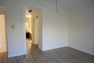 15251 Wilshire Way, Pembroke Pines, FL 33027 - Photo 9