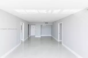 20505 E Country Club Dr, Aventura, FL 33180 - Photo 15