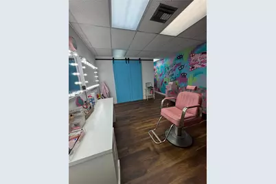 3939 NW 7 St, Miami, FL 33126 - Photo 5