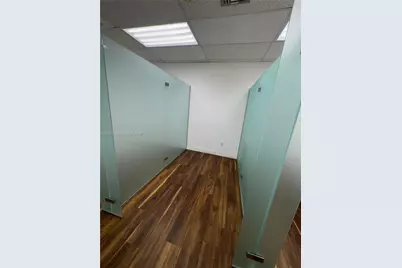 3939 NW 7 St, Miami, FL 33126 - Photo 19