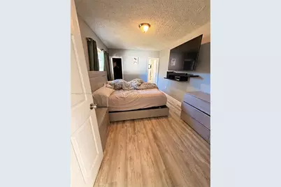 36 Miami Gardens Rd, West Park, FL 33023 - Photo 15