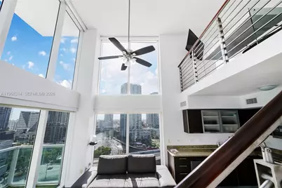 41 SE 5th St #1116, Miami, FL 33131 - Photo 13