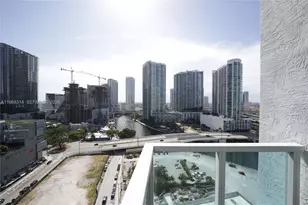 41 SE 5th St, Miami, FL 33131 - Photo 57