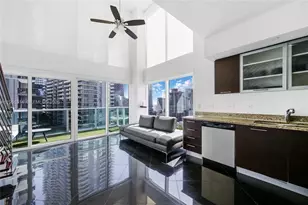 41 SE 5th St, Miami, FL 33131 - Photo 7