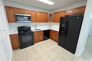 1641 NW 24th Terrace, Fort Lauderdale, FL 33311 - Photo 3