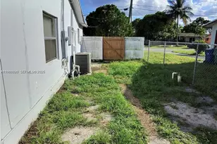 4231 NW 27th St, Lauderhill, FL 33313 - Photo 19