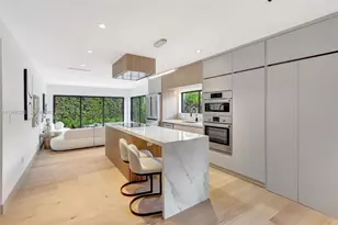 9048 Dickens Ave, Surfside, FL 33154 - Photo 7