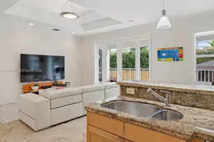 7431 Center Bay Dr, North Bay Village, FL 33141 - Photo 11