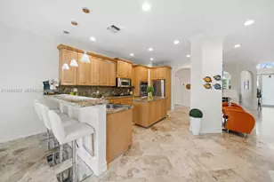 7431 Center Bay Dr, North Bay Village, FL 33141 - Photo 13