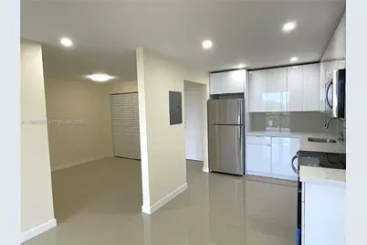 16851 NE 23rd Ave #B-521, North Miami Beach, FL 33160 - Photo 3