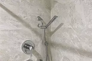 488 NE 18th St, Miami, FL 33132 - Photo 41