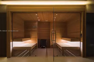 488 NE 18th St, Miami, FL 33132 - Photo 19