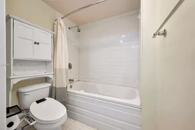 690 SW 1st Ct #1504, Miami, FL 33130 - Photo 15