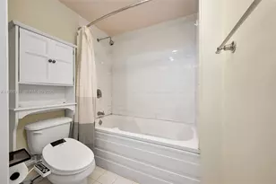 690 SW 1st Ct, Miami, FL 33130 - Photo 15