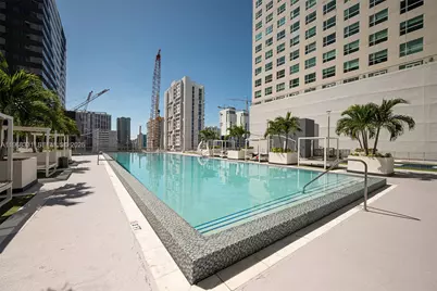 690 SW 1st Ct #1504, Miami, FL 33130 - Photo 17