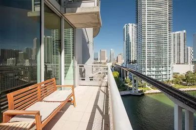 690 SW 1st Ct #1504, Miami, FL 33130 - Photo 7