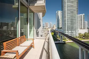 690 SW 1st Ct, Miami, FL 33130 - Photo 7