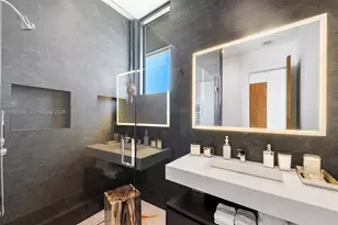 22 Isla Bahia Dr, Fort Lauderdale, FL 33316 - Photo 65