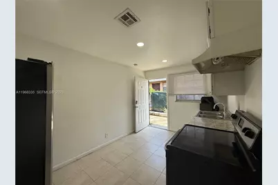 817 5th St #4, West Palm Beach, FL 33401 - Photo 15