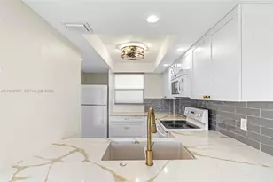 112 Royal Pk Dr, Oakland Park, FL 33309 - Photo 11