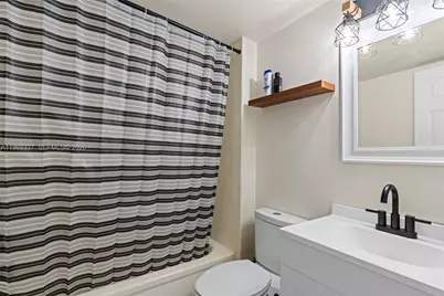 112 Royal Park Dr #3H, Oakland Park, FL 33309 - Photo 17
