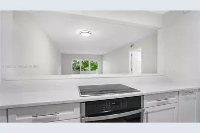 1235 Mariposa Ave #1, Coral Gables, FL 33146 - Photo 5