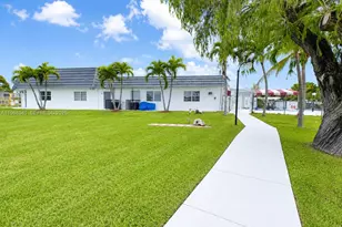 20311 NE 2nd Ave, Miami, FL 33179 - Photo 17