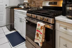 20311 NE 2nd Ave, Miami, FL 33179 - Photo 7