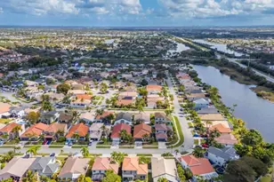 1391 SW 181st Ave, Pembroke Pines, FL 33029 - Photo 27