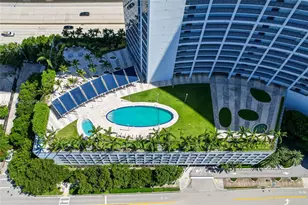 601 NE 36th St, Miami, FL 33137 - Photo 25