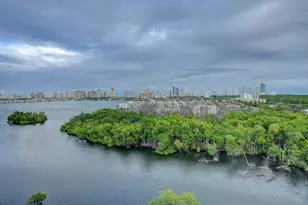 16385 Biscayne Blvd, North Miami Beach, FL 33160 - Photo 15