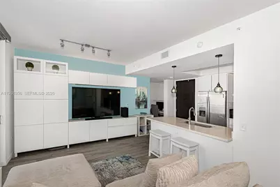 999 SW 1st Ave #3215, Miami, FL 33130 - Photo 5