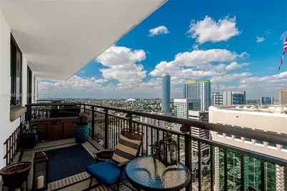 999 SW 1st Ave #3215, Miami, FL 33130 - Photo 3