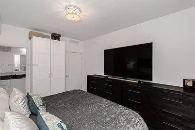 999 SW 1st Ave #3215, Miami, FL 33130 - Photo 19