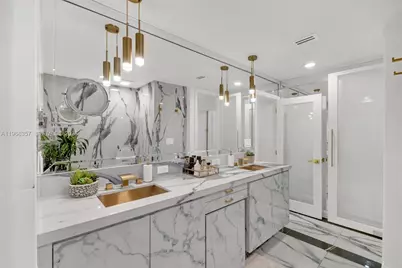 726 NE 17th Way, Fort Lauderdale, FL 33304 - Photo 15