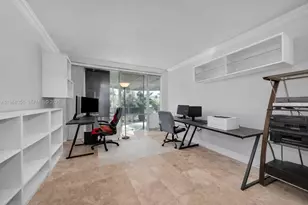 900 Bay Dr, Miami Beach, FL 33141 - Photo 15