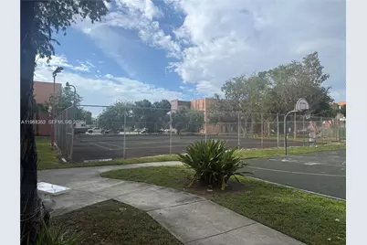 9420 W Flagler St #104, Miami, FL 33174 - Photo 5